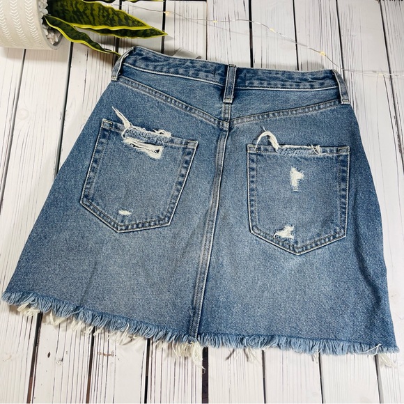 Abercrombie & Fitch Zoe Natural Hem Vintage A Line Denim Zip Up Skirt w/ Raw Hem - Picture 2 of 9